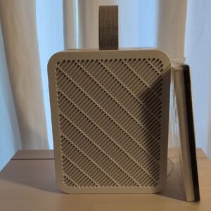 Portable White Audio Speaker